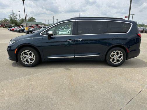 2023 Chrysler Pacifica Limited
