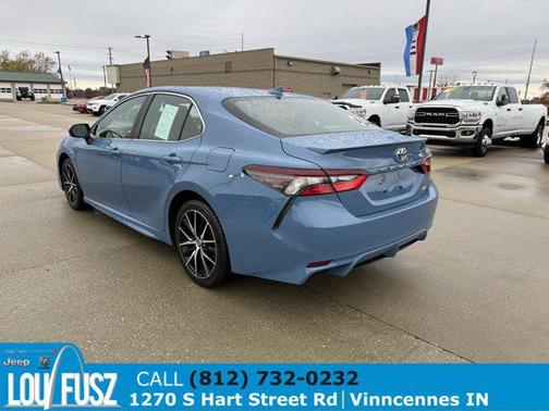 2024 Toyota Camry SE