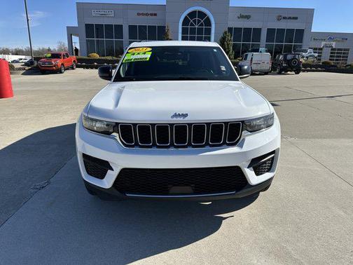 2023 Jeep Grand Cherokee Laredo