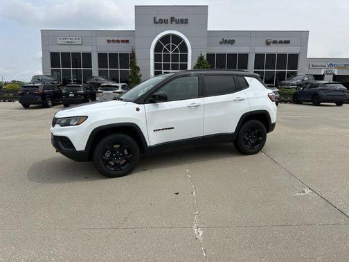 2024 Jeep Compass Trailhawk