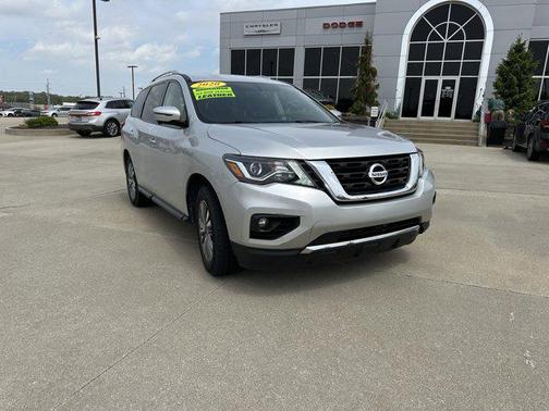 2020 Nissan Pathfinder SL 2WD