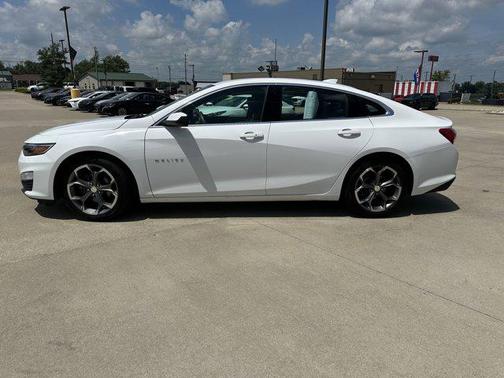 2021 Chevrolet Malibu FWD LT