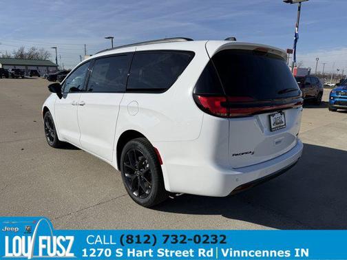 2026 Chrysler Pacifica L