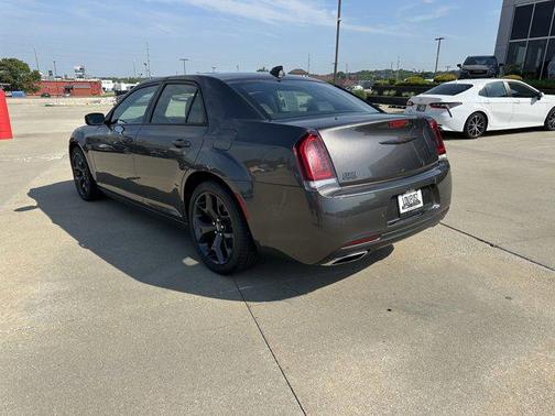 2023 Chrysler 300 S