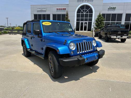 2016 Jeep Wrangler Unlimited Sahara