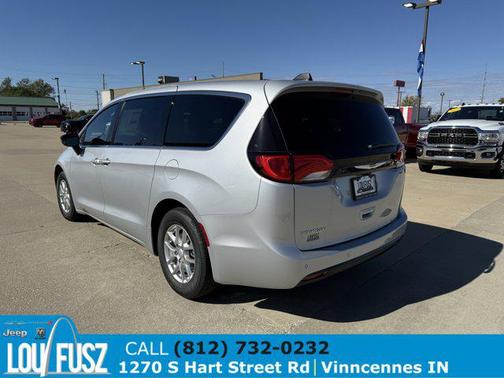 2026 Chrysler Voyager LX