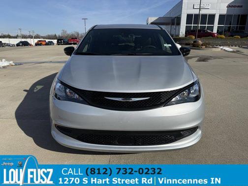 2026 Chrysler Voyager LX