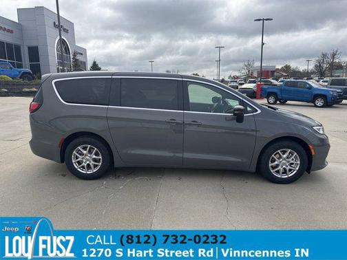 2025 Chrysler Pacifica L