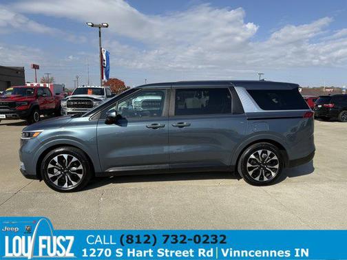 2024 Kia Carnival EX
