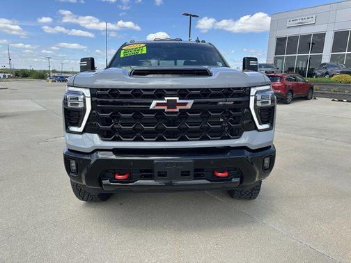2025 Chevrolet Silverado 2500 4WD Crew Cab Standard Bed ZR2