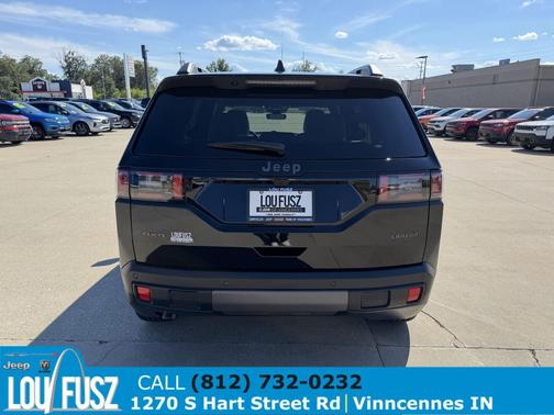 Diamond Black Crystal Pearlcoat 2026 Jeep Cherokee Laredo 4x4