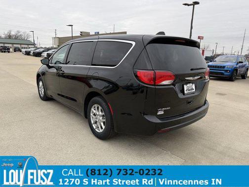 2026 Chrysler Voyager LX