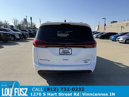 2026 Chrysler Pacifica Limited