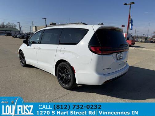 2026 Chrysler Pacifica Limited