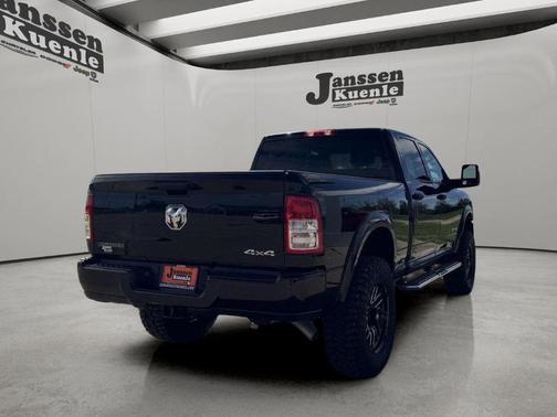 Diamond Black 2024 RAM 2500 Big Horn