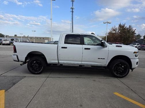 Bright White Clearcoat 2026 RAM 2500 Big Horn