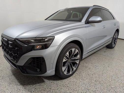 2024 Audi Q8 Premium 55 TFSI quattro