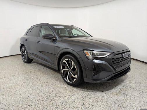 2024 Audi Q8 e-tron Premium Plus quattro
