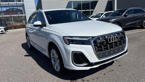 2025 Audi Q7 Premium 55 TFSI quattro Tiptronic