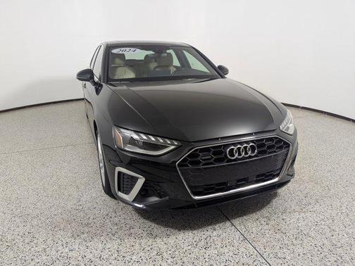 2024 Audi A4 Premium Plus 45 TFSI S line quattro S tronic
