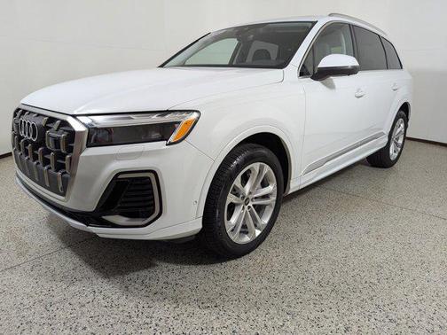 2025 Audi Q7 Premium Plus 55 TFSI quattro Tiptronic