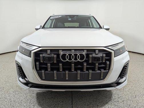 2025 Audi Q7 Premium Plus 55 TFSI quattro Tiptronic