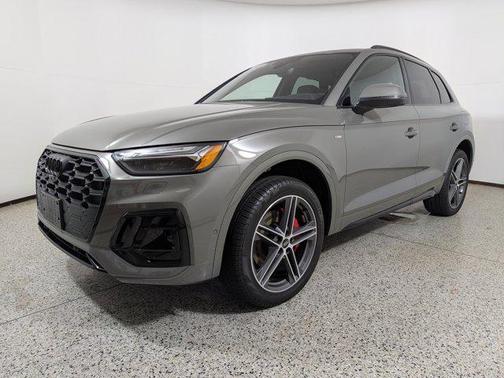 2024 Audi Q5 Prestige 55 TFSI e S line quattro S tronic