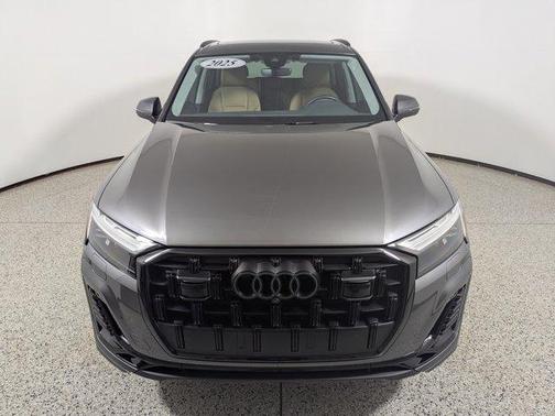 2025 Audi Q7 Premium Plus 55 TFSI quattro Tiptronic