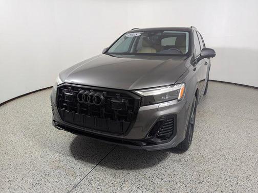 2025 Audi Q7 Premium Plus 55 TFSI quattro Tiptronic