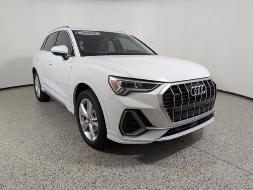 2024 Audi Q3 Premium Plus 45 TFSI S line quattro Tiptronic