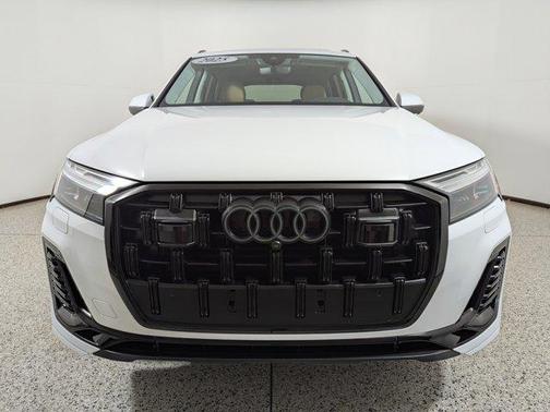 2025 Audi Q7 Premium Plus 55 TFSI quattro Tiptronic