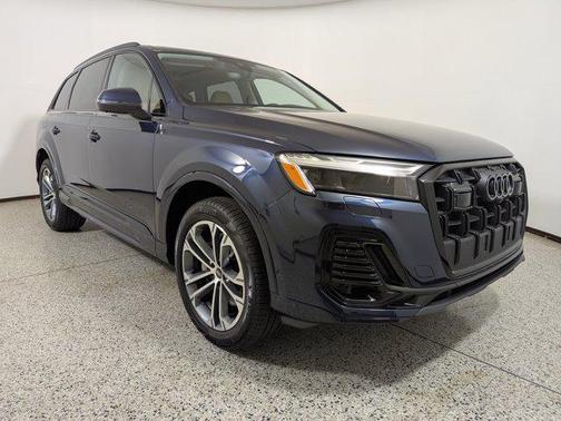 2025 Audi Q7 Premium Plus 45 TFSI quattro Tiptronic