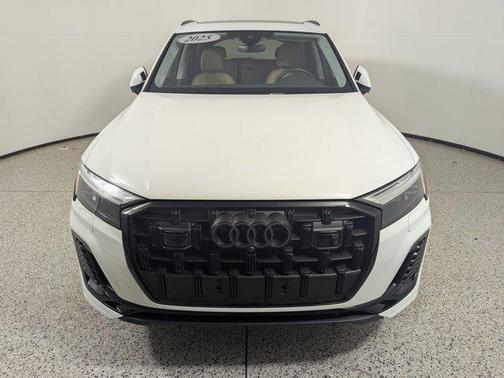 2025 Audi Q7 Premium Plus 55 TFSI quattro Tiptronic