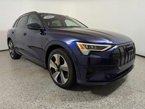 2022 Audi e-tron Premium Plus quattro