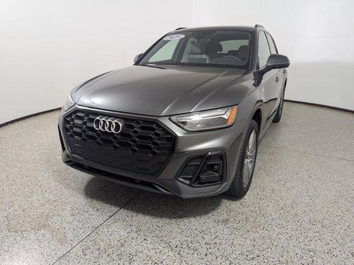 2025 Audi Q5 Premium 45 TFSI S line quattro