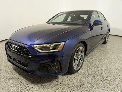2025 Audi A4 Premium 45 TFSI S line quattro S tronic