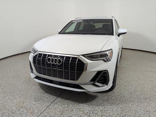 2024 Audi Q3 Premium 45 TFSI S line quattro Tiptronic