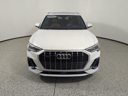 2022 Audi Q3 Premium Plus 45 TFSI S line quattro Tiptronic