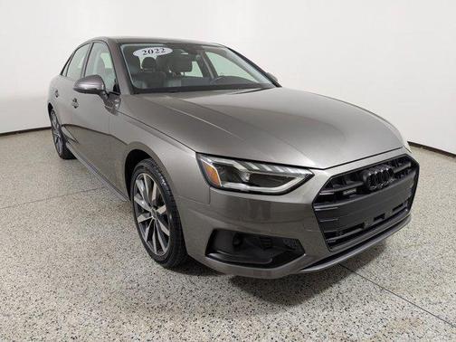 2022 Audi A4 Premium Plus 40 TFSI quattro S tronic