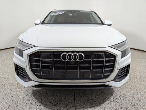 2023 Audi Q8 Premium 55 TFSI quattro Tiptronic
