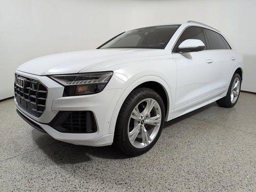 2023 Audi Q8 Premium 55 TFSI quattro Tiptronic