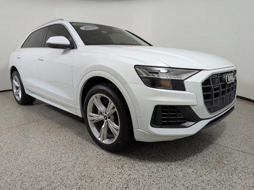 2023 Audi Q8 Premium 55 TFSI quattro Tiptronic