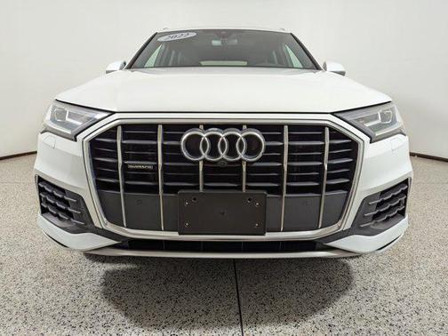 2022 Audi Q7 Premium 55 TFSI quattro Tiptronic