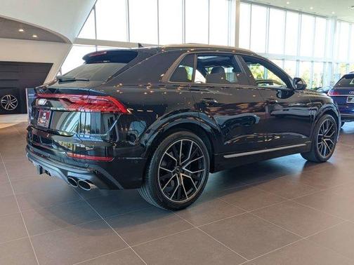 Photo 3 of 29 of 2021 Audi SQ8 4.0T quattro Premium Plus