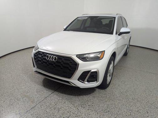 2022 Audi Q5 Premium Plus 45 TFSI S line quattro S tronic