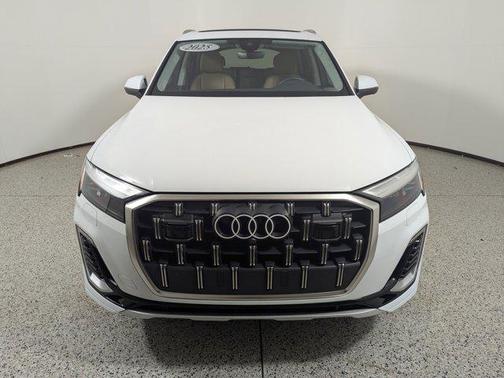 2025 Audi Q7 Premium Plus 55 TFSI quattro Tiptronic