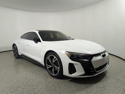 2022 Audi e-tron GT Prestige quattro