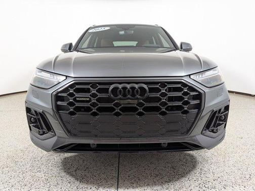 2025 Audi Q5 Prestige 55 TFSI e S line quattro S tronic