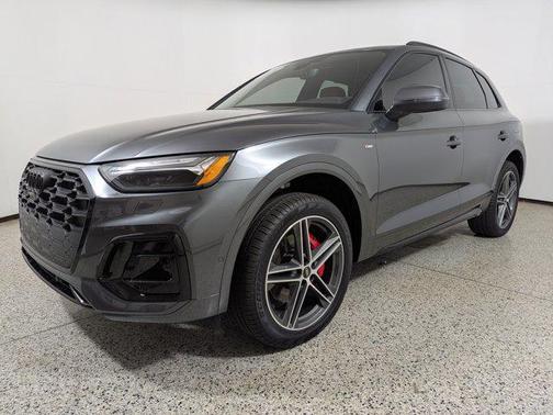 2025 Audi Q5 Prestige 55 TFSI e S line quattro S tronic