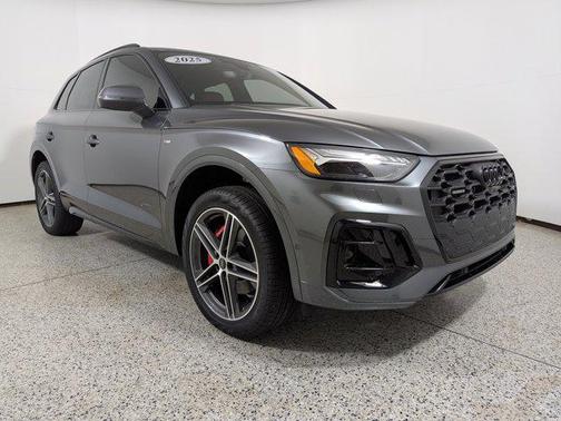 2025 Audi Q5 Prestige 55 TFSI e S line quattro S tronic